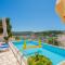 Cozy Apartment In Pucisca With Wifi