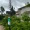 Walking distance to St Boniface, easy parking