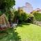Stunning OASIS house, garden pool BEST AREA 600m2