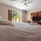 Stunning OASIS house, garden pool BEST AREA 600m2
