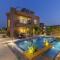 ELIVAAS Snehzy Luxurious 3BHK Villa with a Pvt Pool in Jaipur - Dhānd