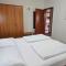 Dežman Apartments & Rooms