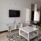Roma Stays - 1 bedroom at Seville Residency with Swimming pool behind Go-Cart near Sarova - مومباسا