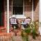 Kialla Cottage - An Idyllic Country Escape