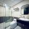 LION 8 Hotel