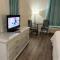 Deluxe Inn & Suites