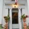 House of 1833 Bed and Breakfast