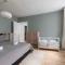 Spacious Tivoli Gardens Apartment w 3 bedrooms