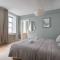 Spacious Tivoli Gardens Apartment w 3 bedrooms