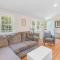 Cottage Oasis by Lake with Kayaks Fire Pit and a Huge Yard - 丹尼斯