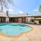 4 Bedroom Close to Downtown Hot Tub-Pool 4 Bedroom Close to Downtown Hot Tub-Pool