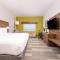 Holiday Inn Express & Suites - St. Petersburg - Madeira Beach by IHG - St Petersburg