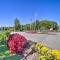 On-Site Lake and Pool Access Cabin in Newland! - Newland