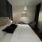 The Elegance Rooms