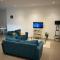 Maplewood luxurious one-bed flat with free parking
