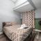 2BR Montrose Comfort with Free Park