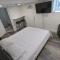 Cozy Studio 250'sqf with kitchenette and private bathroom Close to Time Square NYC - نورث بيرغن