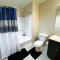 Modern Mid-Century Home in LA - Free Parking - Pool, 10 Minutes To Ceders Sanai - 洛杉矶