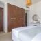 Frank Porter - Executive Tower F - Dubai