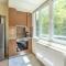 Top Location, Brand New 3 BDRM Apt & Free parking - Sofia