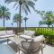 Seafront 4BR Apartment with Assistant Room in The Address Fujairah Residences Block B, Fujairah by Deluxe Holiday Homes - 富查伊拉