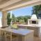 TD Villa Ricchiari Traditional Villa with Designer Pool