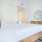 1BR Belgravia Apartment with pool view - Dubaj