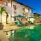 Villa Amalia Walk To Legian Beach