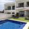 Modern Villa with pool and garage by Soulplaces - Sobreda