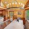 Tysons Peak - Pet Friendly Aska Adventure Cabin - Mountain Views, Hot Tub, Arcade, Bumper Pool Table, Wet Bar, Egg Style Grill, - Blue Ridge