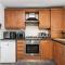 Pass the Keys Tranquil Haven Stylish 2BR Flat with Parking - Knowsley