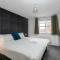 Pass the Keys Tranquil Haven Stylish 2BR Flat with Parking - Knowsley