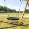 Yellow Tiny House with shared pool - زيولْد
