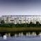 Urokliwy Apartament z dużym tarasem i widokiem na Jezioro Białe - Augustów