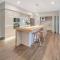 Cairns North 4-Bed with Outdoor Dining & Pool