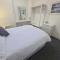 Meadowside Holiday Apartments