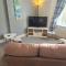 Meadowside Holiday Apartments