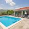 Stunning Home In Zagvozd