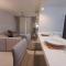 Kings Palace - Elegant 2 bed sea facing apartment