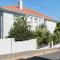 Timeless Sea Point Retreat Walk to Restaurants - 开普敦