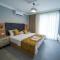 Han Apart Hotel Side