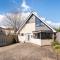 Three Bedroom Detached Home with Parking, Dog friendly, Quiet location, Short Drive to Beach! - Bournemouth