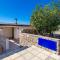 Stunning Apartment In Stinica With Wifi