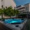 Maca Apartments & Suites