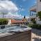 Maca Apartments & Suites
