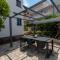 Maca Apartments & Suites