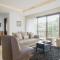 Chamomile Hill View Villa 6 bedrooms with a private swimming pool and movie room