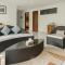 Magenta Hill View Villa 6 bedrooms with a private swimming pool - 万隆
