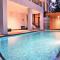 Magenta Hill View Villa 6 bedrooms with a private swimming pool - 万隆