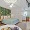 Stonewall Bungalow 2 - Sleeps 2